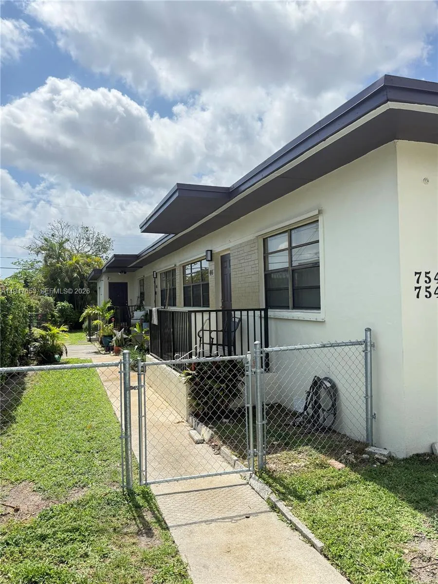 7546 Nw 2nd Ter, Miami, Florida 33126, Miami, Florida 33126, ,Residential Income,For Sale,7546 Nw 2nd Ter, Miami, Florida 33126,A11947653