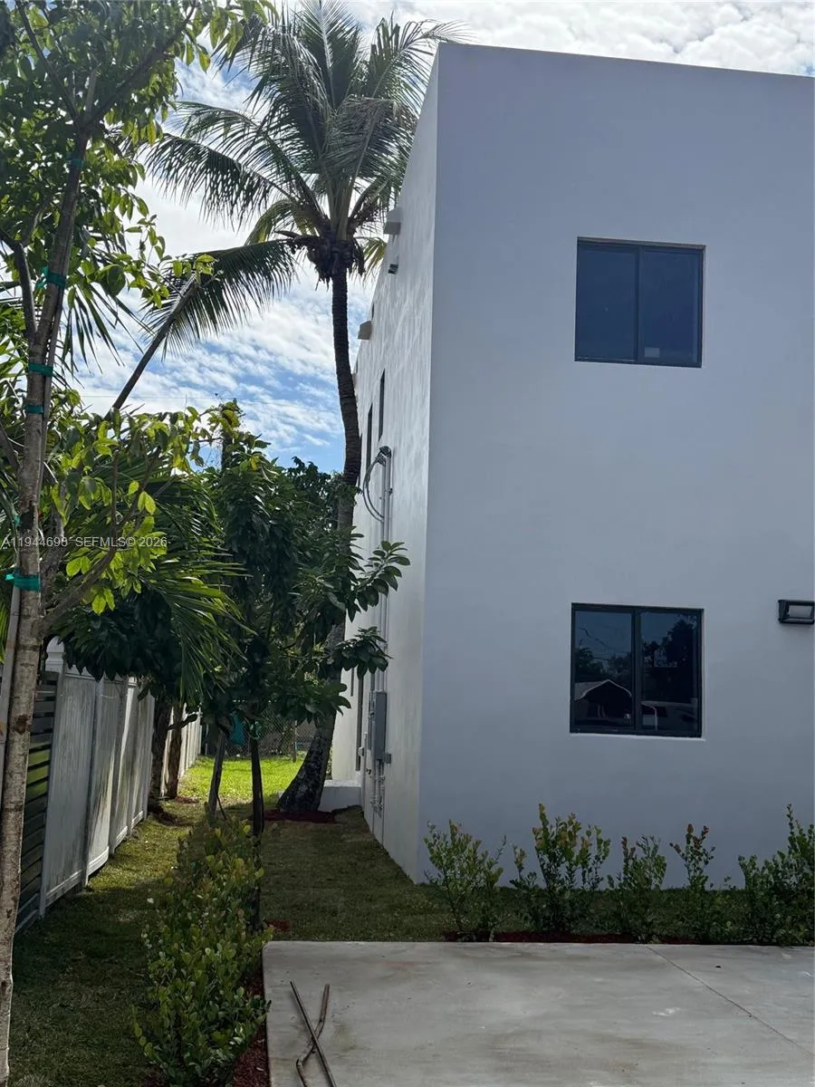 Miami, Florida 33142, ,Residential Income,For Sale,A11944698