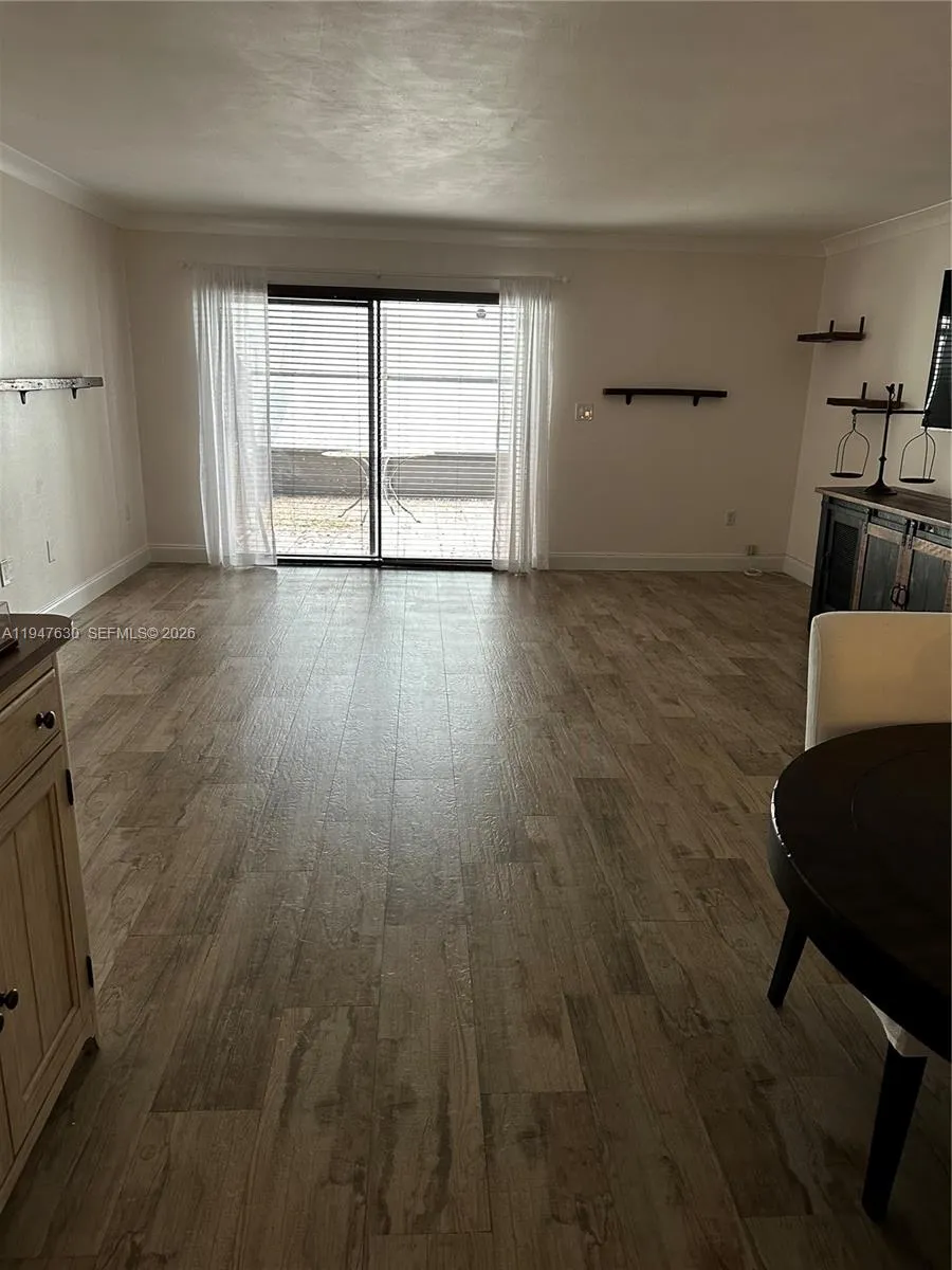 9944 Nw 41st St 23, Doral, Florida 33178, Doral, Florida 33178, 2 Bedrooms Bedrooms, ,2 BathroomsBathrooms,Residential,For Sale,9944 Nw 41st St 23, Doral, Florida 33178,A11947630