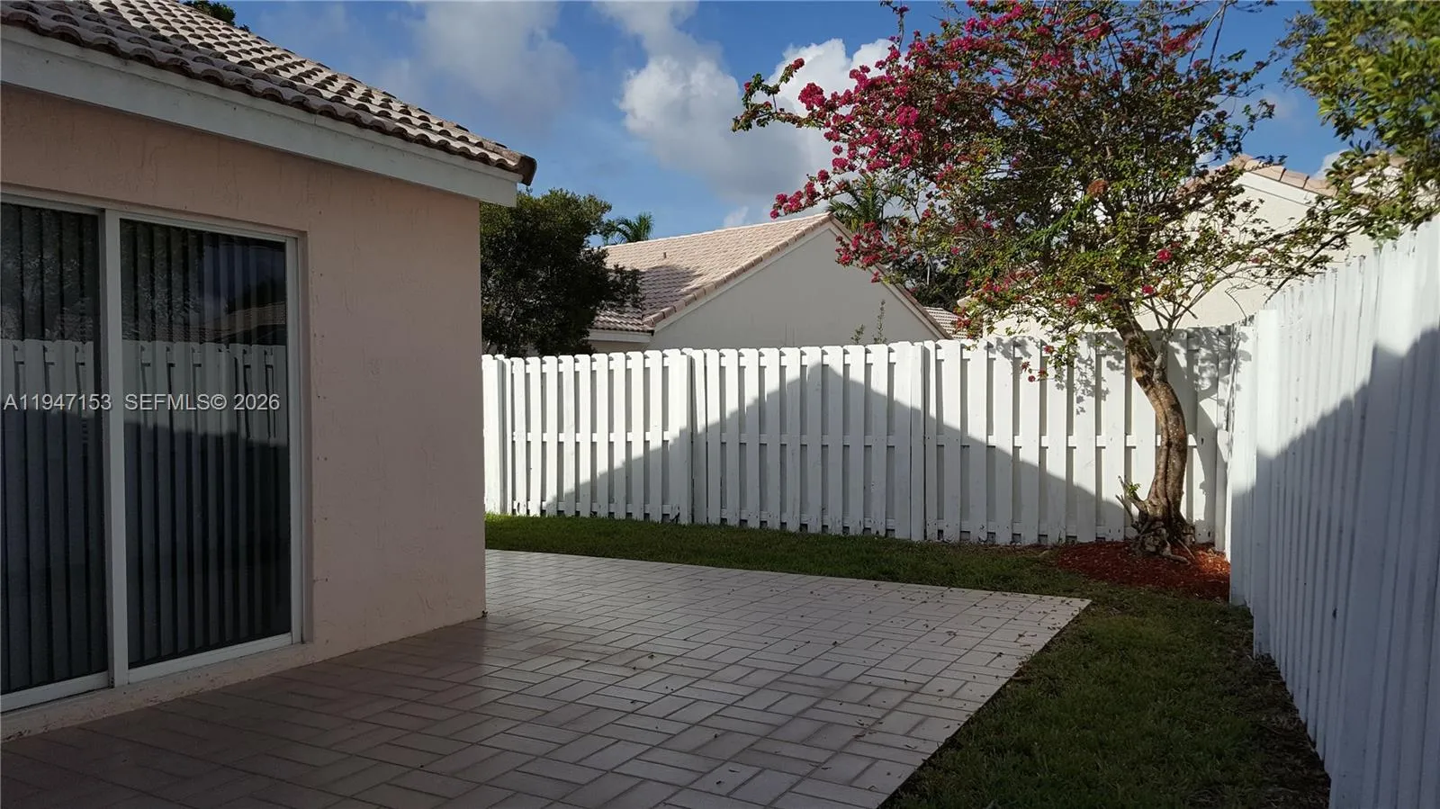 1628 Salerno Cir, Weston, Florida 33327, Weston, Florida 33327, 3 Bedrooms Bedrooms, ,2 BathroomsBathrooms,Residential Lease,For Rent,1628 Salerno Cir, Weston, Florida 33327,A11947153