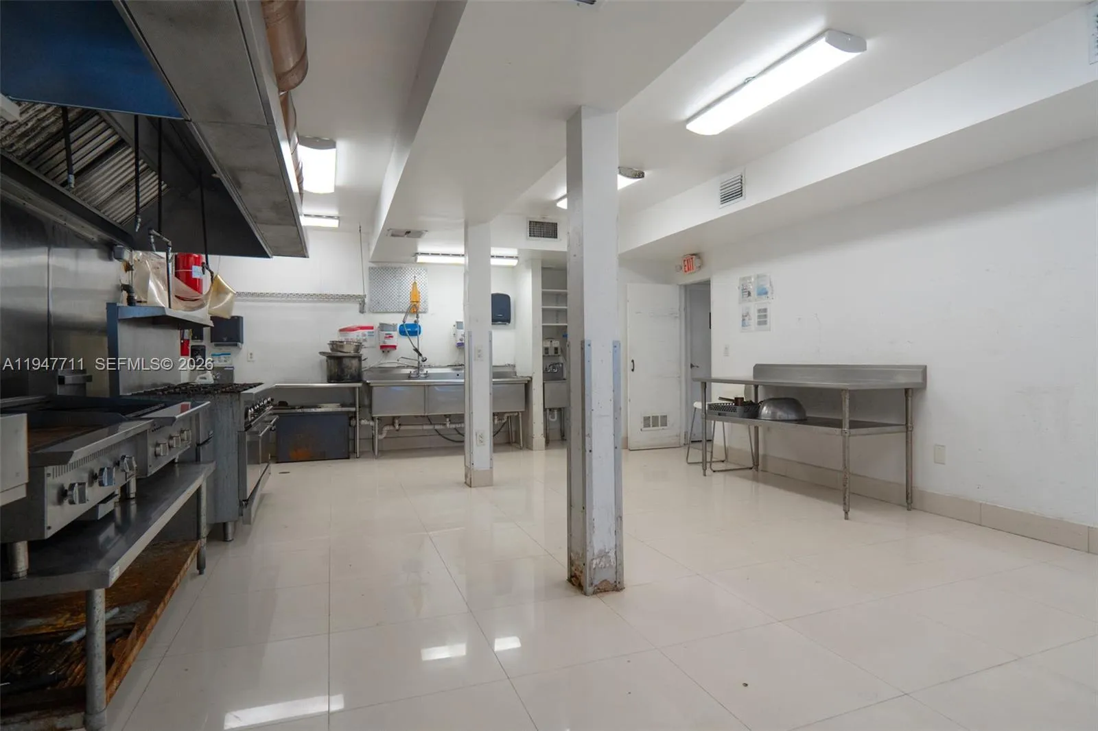 2298 Sw 8th St, Miami, Florida 33135, Miami, Florida 33135, ,Commercial Lease,For Rent,2298 Sw 8th St, Miami, Florida 33135,A11947711