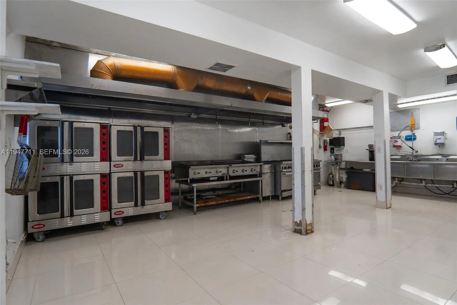 2298 Sw 8th St, Miami, Florida 33135, Miami, Florida 33135, ,Commercial Lease,For Rent,2298 Sw 8th St, Miami, Florida 33135,A11947711