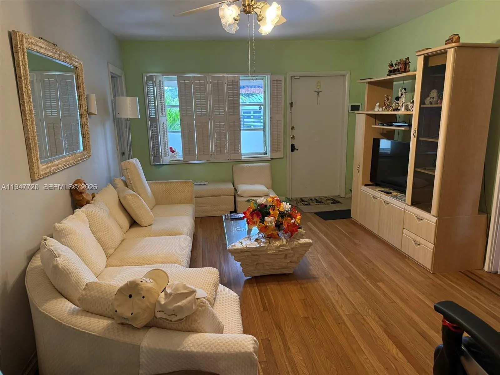 2560 Sw 22nd Ave, Miami, Florida 33133, Miami, Florida 33133, 3 Bedrooms Bedrooms, ,1 BathroomBathrooms,Residential,For Sale,2560 Sw 22nd Ave, Miami, Florida 33133,A11947720
