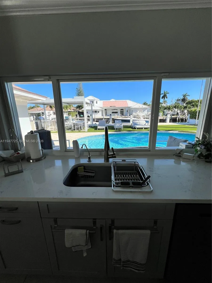 5510 Bayview Dr, Fort Lauderdale, Florida 33308, Fort Lauderdale, Florida 33308, 3 Bedrooms Bedrooms, ,3 BathroomsBathrooms,Residential Lease,For Rent,5510 Bayview Dr, Fort Lauderdale, Florida 33308,A11947725