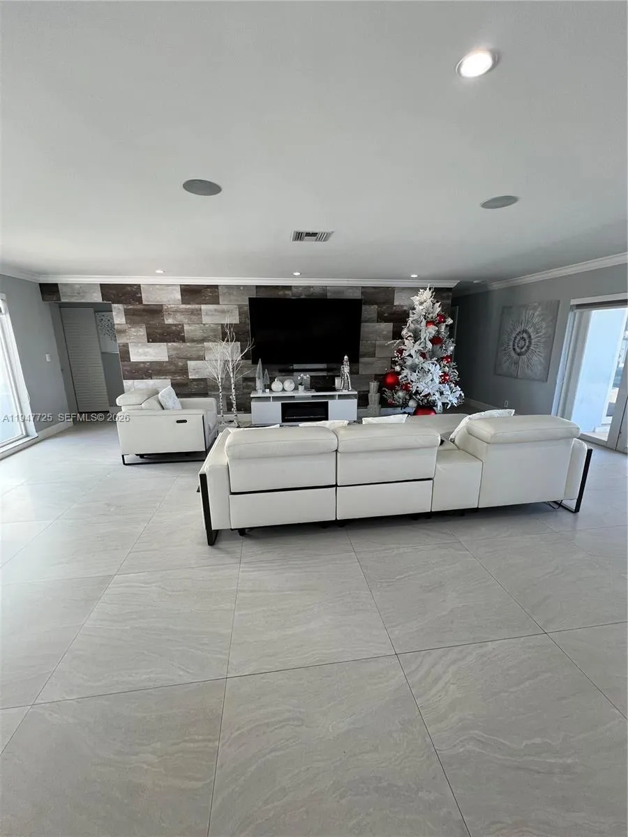 5510 Bayview Dr, Fort Lauderdale, Florida 33308, Fort Lauderdale, Florida 33308, 3 Bedrooms Bedrooms, ,3 BathroomsBathrooms,Residential Lease,For Rent,5510 Bayview Dr, Fort Lauderdale, Florida 33308,A11947725