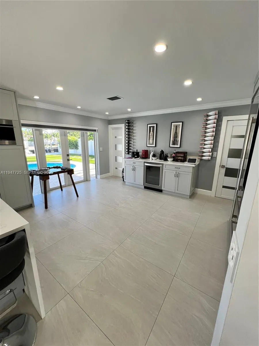 5510 Bayview Dr, Fort Lauderdale, Florida 33308, Fort Lauderdale, Florida 33308, 3 Bedrooms Bedrooms, ,3 BathroomsBathrooms,Residential Lease,For Rent,5510 Bayview Dr, Fort Lauderdale, Florida 33308,A11947725