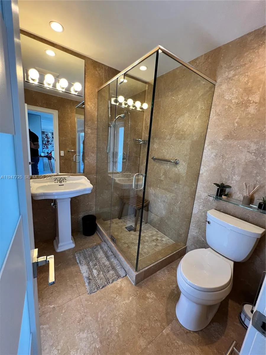 5510 Bayview Dr, Fort Lauderdale, Florida 33308, Fort Lauderdale, Florida 33308, 3 Bedrooms Bedrooms, ,3 BathroomsBathrooms,Residential Lease,For Rent,5510 Bayview Dr, Fort Lauderdale, Florida 33308,A11947725