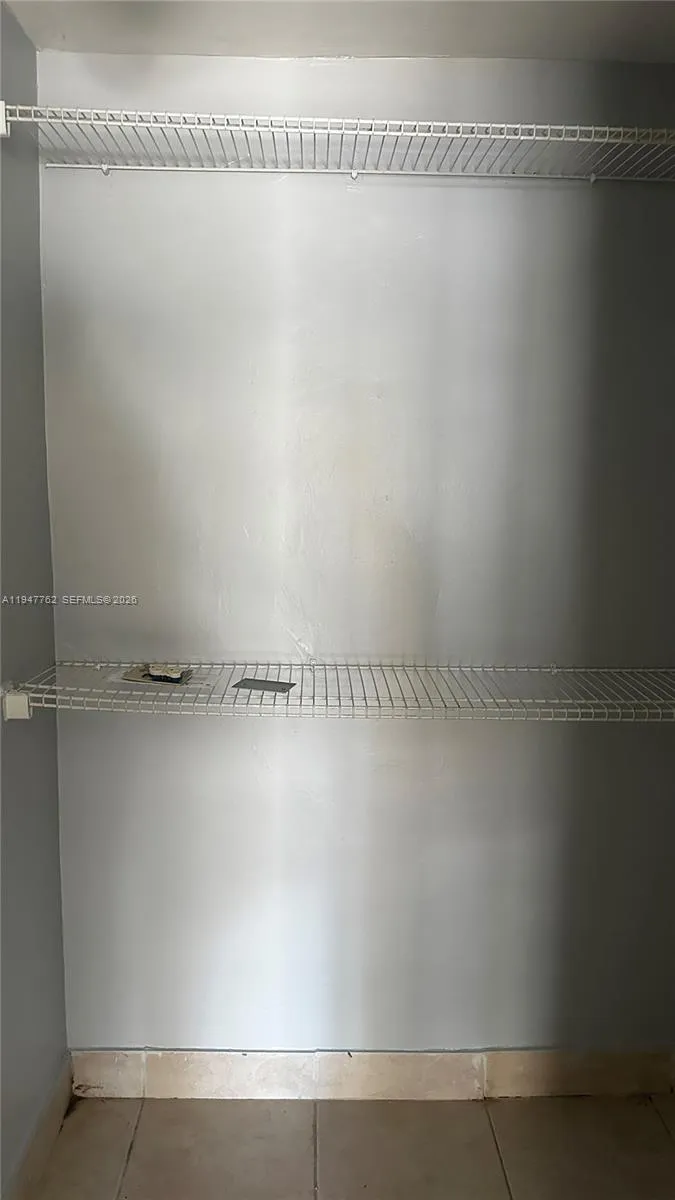 732 Moffett St 4a, Hallandale Beach, Florida 33009, Hallandale Beach, Florida 33009, 2 Bedrooms Bedrooms, ,2 BathroomsBathrooms,Residential Lease,For Rent,732 Moffett St 4a, Hallandale Beach, Florida 33009,A11947762