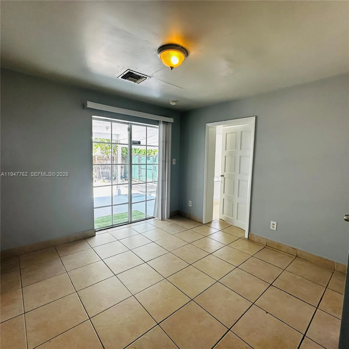 732 Moffett St 4a, Hallandale Beach, Florida 33009, Hallandale Beach, Florida 33009, 2 Bedrooms Bedrooms, ,2 BathroomsBathrooms,Residential Lease,For Rent,732 Moffett St 4a, Hallandale Beach, Florida 33009,A11947762