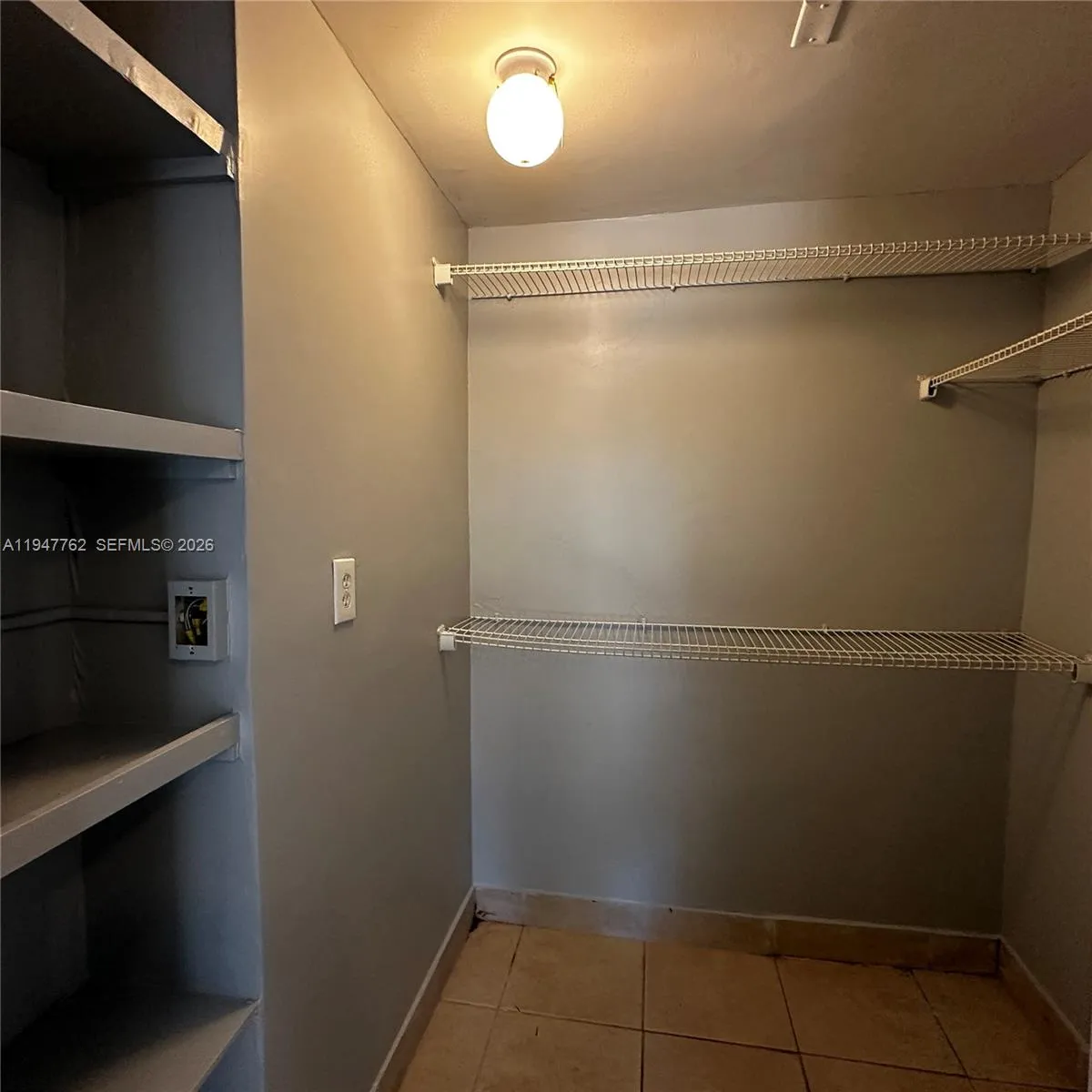 732 Moffett St 4a, Hallandale Beach, Florida 33009, Hallandale Beach, Florida 33009, 2 Bedrooms Bedrooms, ,2 BathroomsBathrooms,Residential Lease,For Rent,732 Moffett St 4a, Hallandale Beach, Florida 33009,A11947762