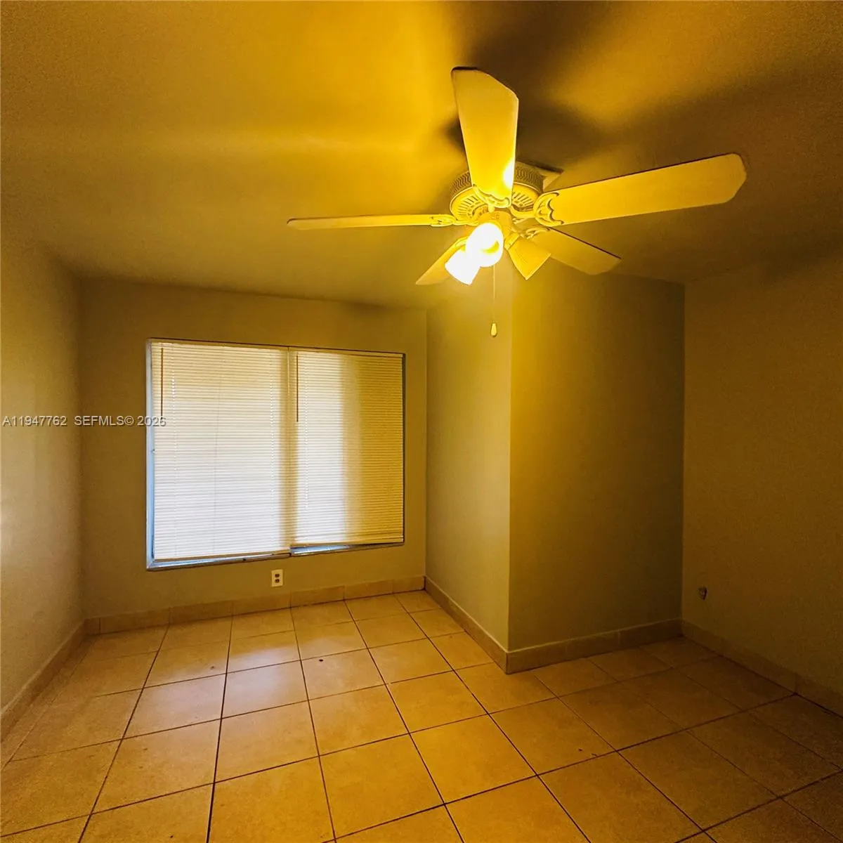 732 Moffett St 4a, Hallandale Beach, Florida 33009, Hallandale Beach, Florida 33009, 2 Bedrooms Bedrooms, ,2 BathroomsBathrooms,Residential Lease,For Rent,732 Moffett St 4a, Hallandale Beach, Florida 33009,A11947762
