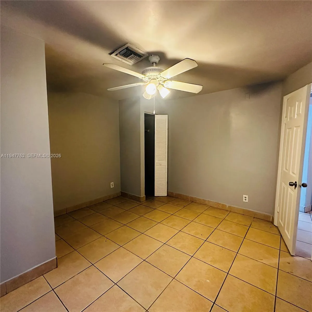 732 Moffett St 4a, Hallandale Beach, Florida 33009, Hallandale Beach, Florida 33009, 2 Bedrooms Bedrooms, ,2 BathroomsBathrooms,Residential Lease,For Rent,732 Moffett St 4a, Hallandale Beach, Florida 33009,A11947762