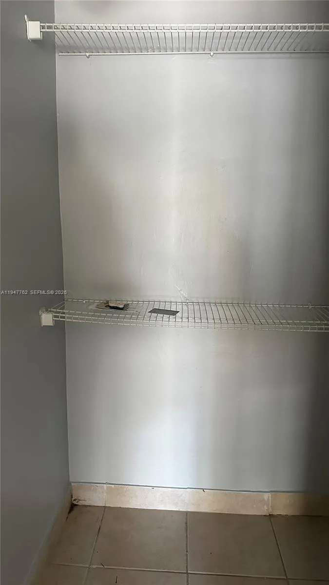 732 Moffett St 4a, Hallandale Beach, Florida 33009, Hallandale Beach, Florida 33009, 2 Bedrooms Bedrooms, ,2 BathroomsBathrooms,Residential Lease,For Rent,732 Moffett St 4a, Hallandale Beach, Florida 33009,A11947762