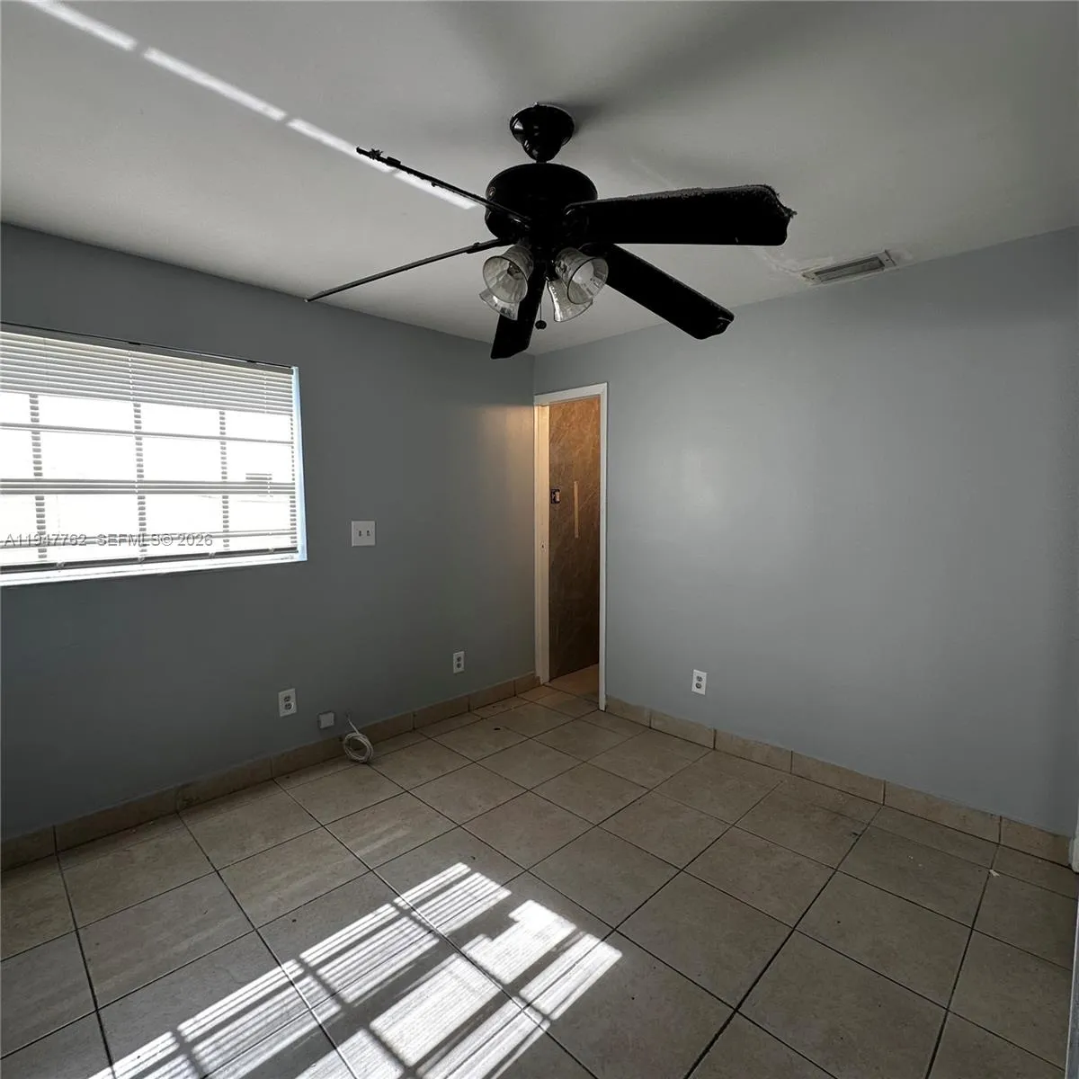 732 Moffett St 4a, Hallandale Beach, Florida 33009, Hallandale Beach, Florida 33009, 2 Bedrooms Bedrooms, ,2 BathroomsBathrooms,Residential Lease,For Rent,732 Moffett St 4a, Hallandale Beach, Florida 33009,A11947762