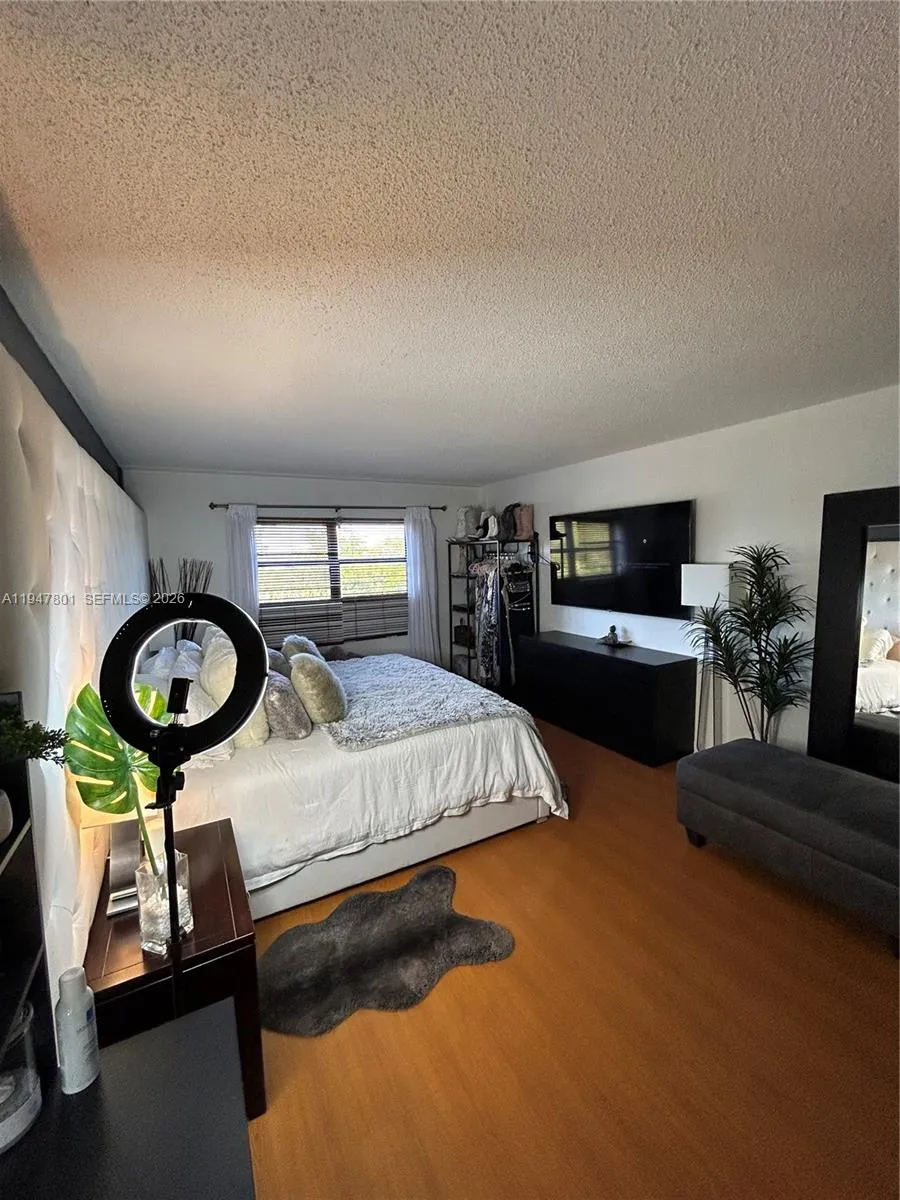 800 Ne 195th St 409, Miami, Florida 33179, Miami, Florida 33179, 2 Bedrooms Bedrooms, ,2 BathroomsBathrooms,Residential,For Sale,800 Ne 195th St 409, Miami, Florida 33179,A11947801