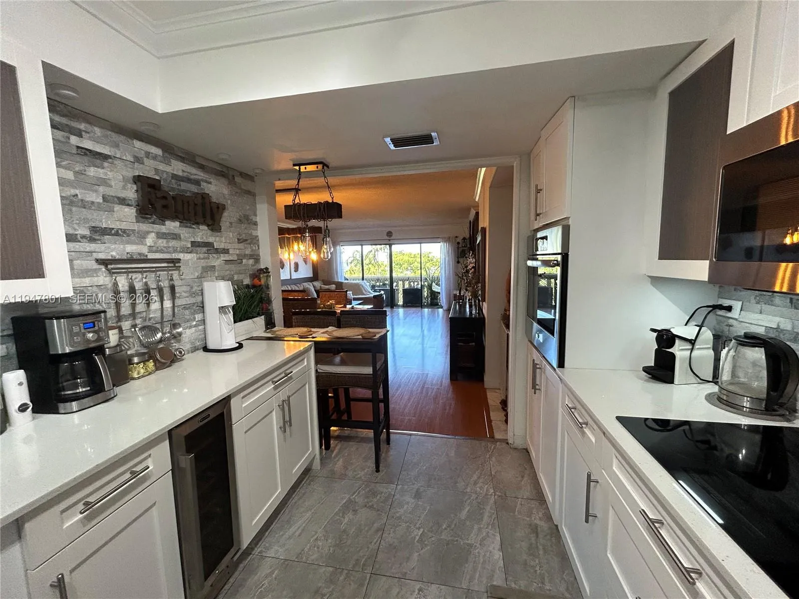 800 Ne 195th St 409, Miami, Florida 33179, Miami, Florida 33179, 2 Bedrooms Bedrooms, ,2 BathroomsBathrooms,Residential,For Sale,800 Ne 195th St 409, Miami, Florida 33179,A11947801