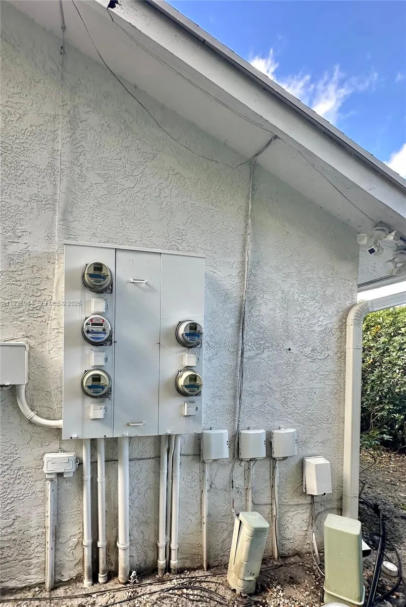 3620 Nw 91st Ave, Sunrise, Florida 33351, Sunrise, Florida 33351, ,Residential Income,For Sale,3620 Nw 91st Ave, Sunrise, Florida 33351,A11935984