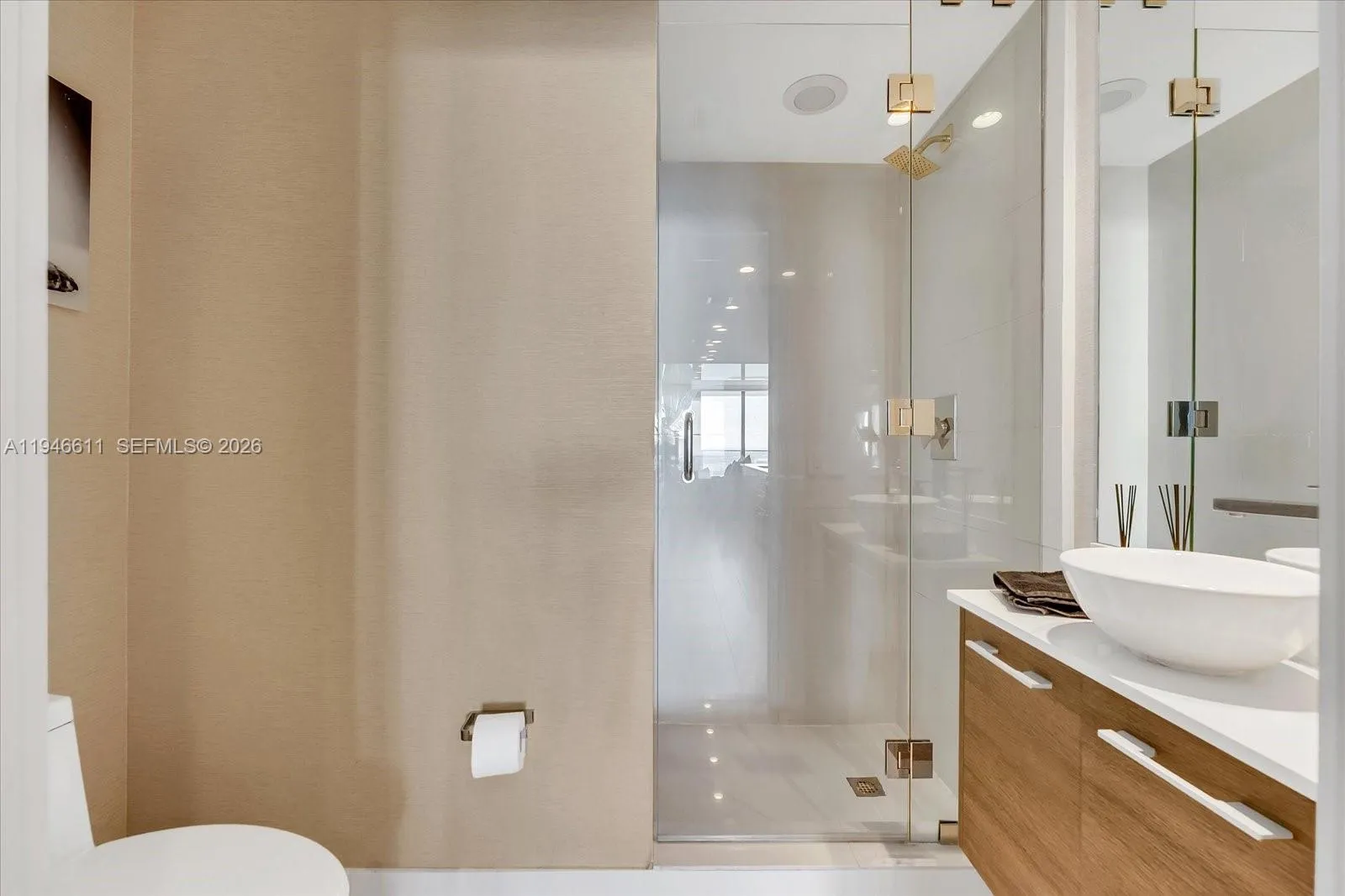 650 Ne 32nd St 4405, Miami, Florida 33137, Miami, Florida 33137, 2 Bedrooms Bedrooms, ,3 BathroomsBathrooms,Residential,For Sale,650 Ne 32nd St 4405, Miami, Florida 33137,A11946611