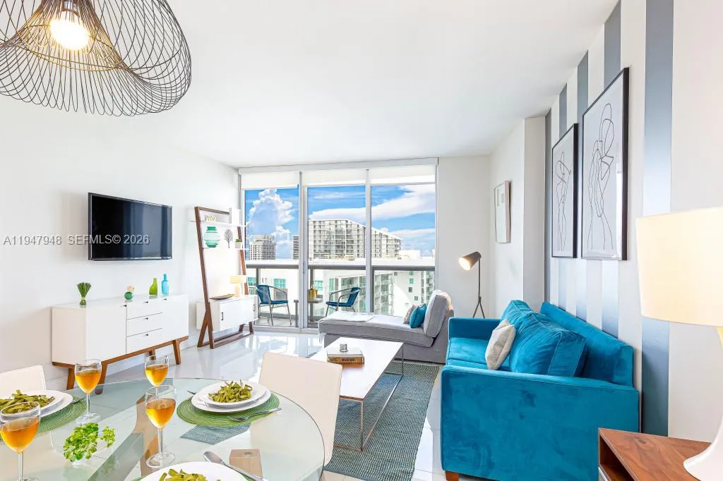 485 Brickell Ave 4307, Miami, Florida 33131, Miami, Florida 33131, 1 Bedroom Bedrooms, ,1 BathroomBathrooms,Residential,For Sale,485 Brickell Ave 4307, Miami, Florida 33131,A11947948