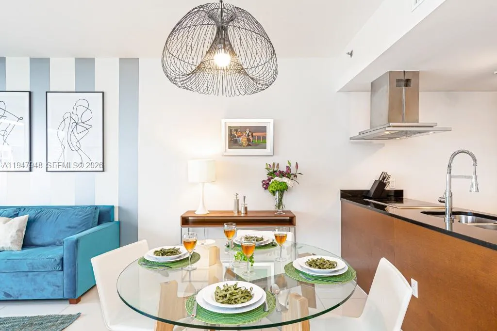 485 Brickell Ave 4307, Miami, Florida 33131, Miami, Florida 33131, 1 Bedroom Bedrooms, ,1 BathroomBathrooms,Residential,For Sale,485 Brickell Ave 4307, Miami, Florida 33131,A11947948