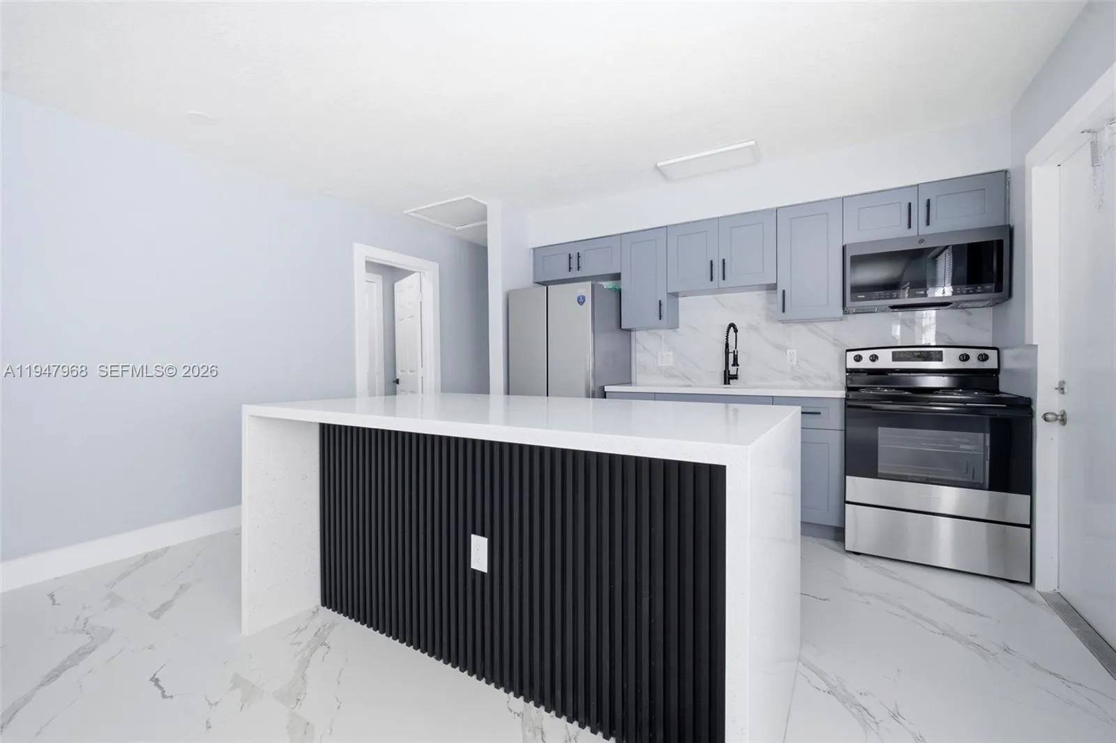 2440 Hayes St, Hollywood, Florida 33020, Hollywood, Florida 33020, ,Residential Income,For Sale,2440 Hayes St, Hollywood, Florida 33020,A11947968