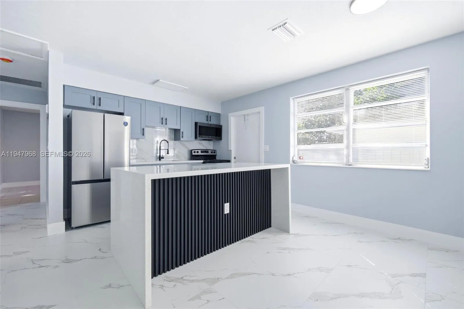 2440 Hayes St, Hollywood, Florida 33020, Hollywood, Florida 33020, ,Residential Income,For Sale,2440 Hayes St, Hollywood, Florida 33020,A11947968