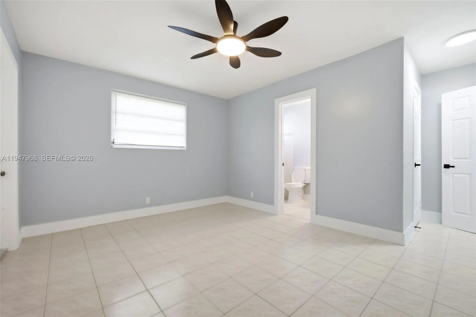 2440 Hayes St, Hollywood, Florida 33020, Hollywood, Florida 33020, ,Residential Income,For Sale,2440 Hayes St, Hollywood, Florida 33020,A11947968