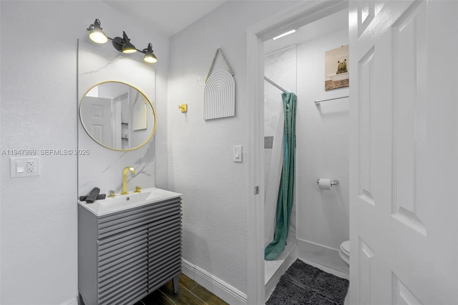 APT9