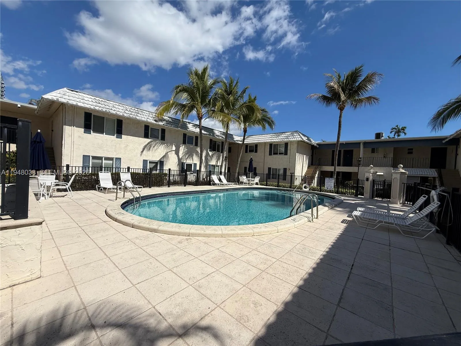 8607 Sw 68th Ct 24, Pinecrest, Florida 33156, Pinecrest, Florida 33156, 1 Bedroom Bedrooms, ,1 BathroomBathrooms,Residential Lease,For Rent,8607 Sw 68th Ct 24, Pinecrest, Florida 33156,A11948038