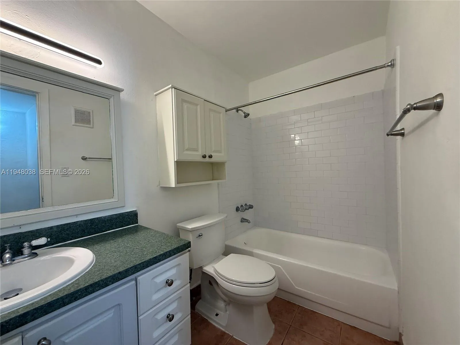 8607 Sw 68th Ct 24, Pinecrest, Florida 33156, Pinecrest, Florida 33156, 1 Bedroom Bedrooms, ,1 BathroomBathrooms,Residential Lease,For Rent,8607 Sw 68th Ct 24, Pinecrest, Florida 33156,A11948038