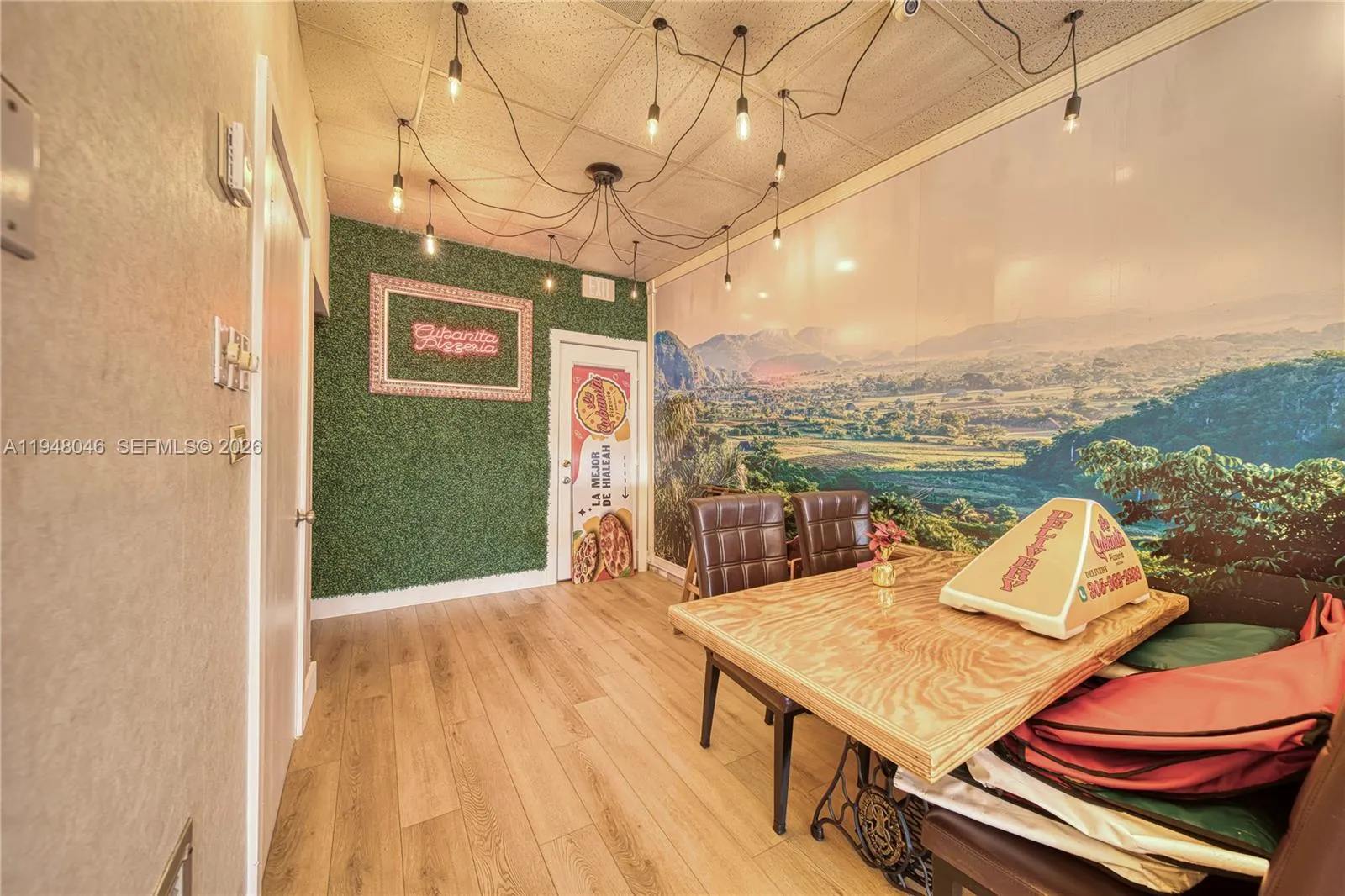 Restaurant Nw For Sale, Hialeah Gardens, Florida 3, Hialeah Gardens, Florida 33018, ,Business Opportunity,For Sale,Restaurant Nw For Sale, Hialeah Gardens, Florida 3,A11948046
