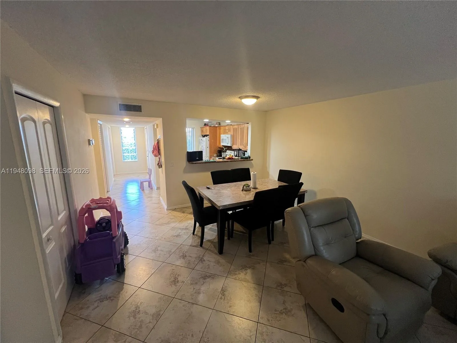 379 Lakeview Dr 205, Weston, Florida 33326, Weston, Florida 33326, 2 Bedrooms Bedrooms, ,2 BathroomsBathrooms,Residential,For Sale,379 Lakeview Dr 205, Weston, Florida 33326,A11948098