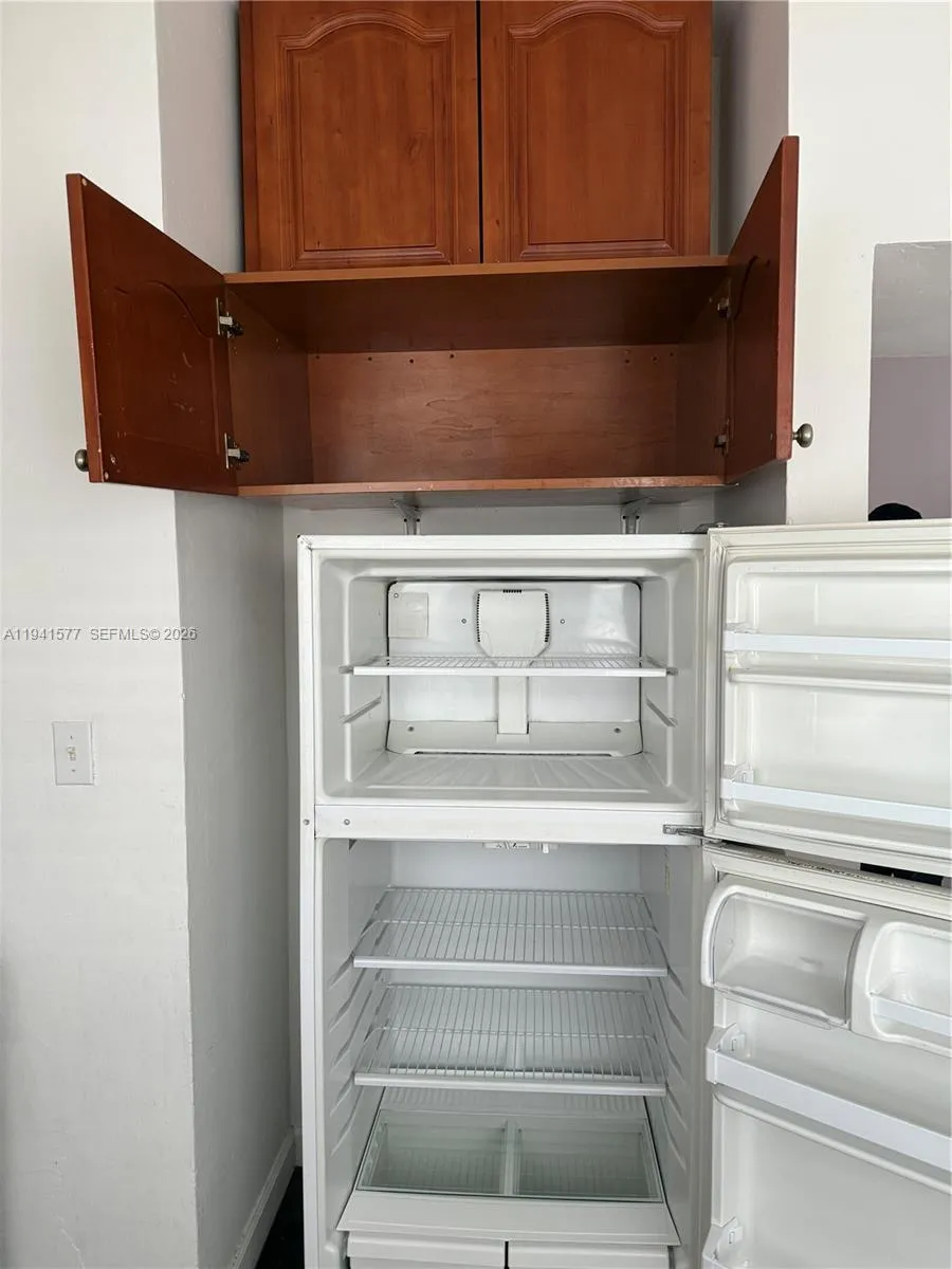 7611 Harding Ave 7, Miami Beach, Florida 33141, Miami Beach, Florida 33141, 1 Bedroom Bedrooms, ,1 BathroomBathrooms,Residential Lease,For Rent,7611 Harding Ave 7, Miami Beach, Florida 33141,A11941577