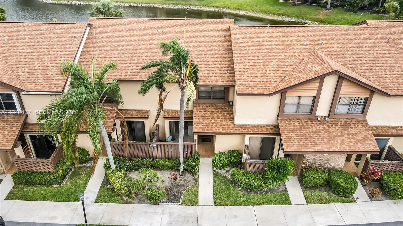Coconut Creek, Florida 33063, 2 Bedrooms Bedrooms, ,2 BathroomsBathrooms,Residential,For Sale,A11948137