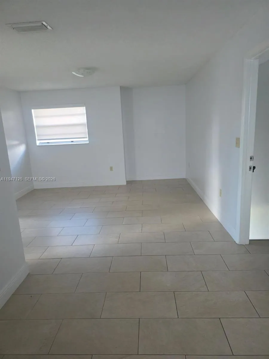 1575 Nw 1st St 3, Miami, Florida 33125, Miami, Florida 33125, 2 Bedrooms Bedrooms, ,1 BathroomBathrooms,Residential Lease,For Rent,1575 Nw 1st St 3, Miami, Florida 33125,A11947125 1575 Nw 1st St 3, Miami, Florida 33125, Miami, Florida 33125, 2 Bedrooms Bedrooms, ,1 BathroomBathrooms,Residential Lease,For Rent,1575 Nw 1st St 3, Miami, Florida 33125,A11947125