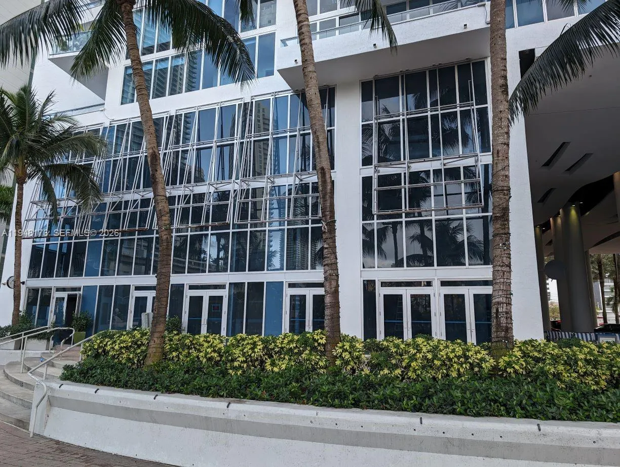 175 Sw 7th St, Miami, Florida 33130, Miami, Florida 33130, ,Commercial Lease,For Rent,175 Sw 7th St, Miami, Florida 33130,A11948176