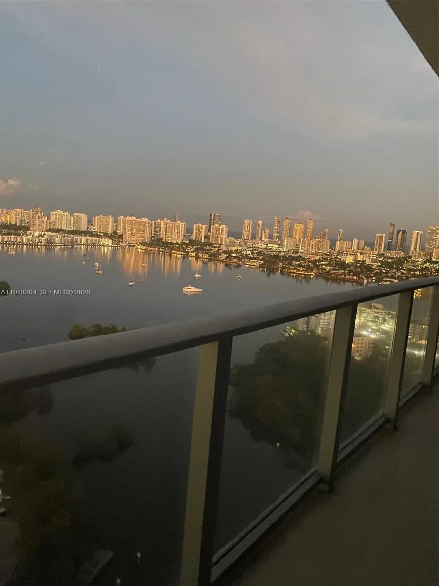 North Miami Beach, Florida 33160, 2 Bedrooms Bedrooms, ,2 BathroomsBathrooms,Residential,For Sale,A11948294