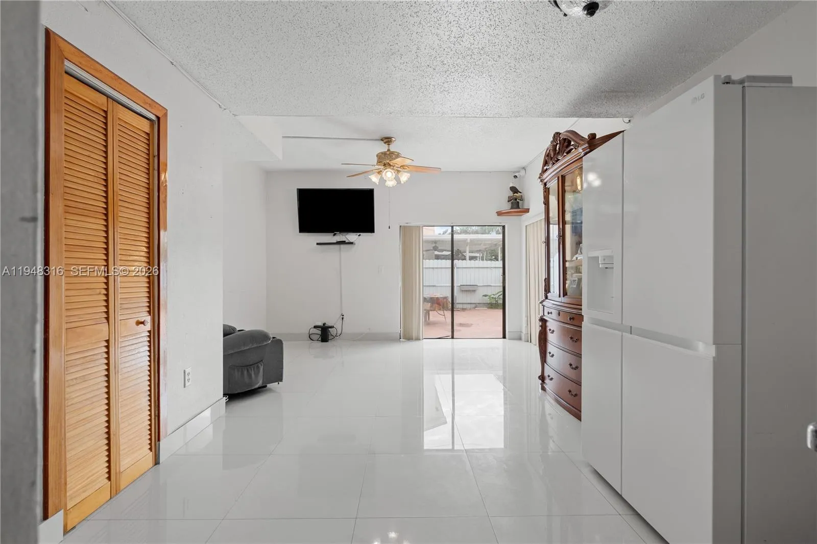5890 W 25th Ct 6, Hialeah, Florida 33016, Hialeah, Florida 33016, 2 Bedrooms Bedrooms, ,1 BathroomBathrooms,Residential,For Sale,5890 W 25th Ct 6, Hialeah, Florida 33016,A11948316