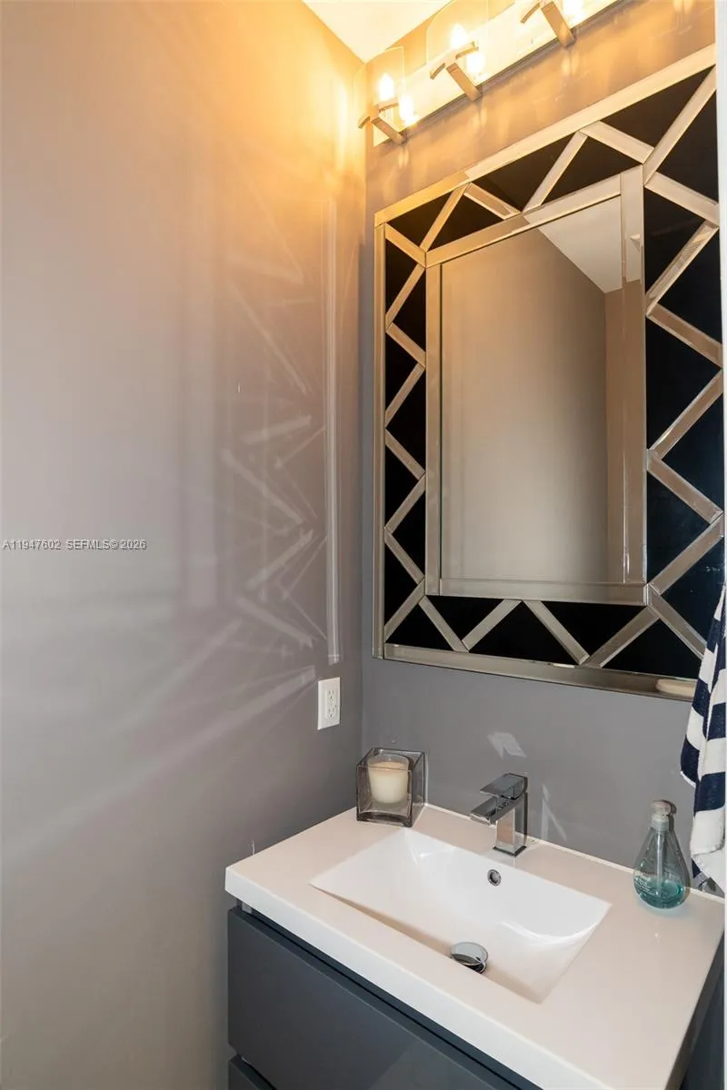 2900 Ne 12th Ter 33, Oakland Park, Florida 33334, Oakland Park, Florida 33334, 3 Bedrooms Bedrooms, ,2 BathroomsBathrooms,Residential,For Sale,2900 Ne 12th Ter 33, Oakland Park, Florida 33334,A11947602