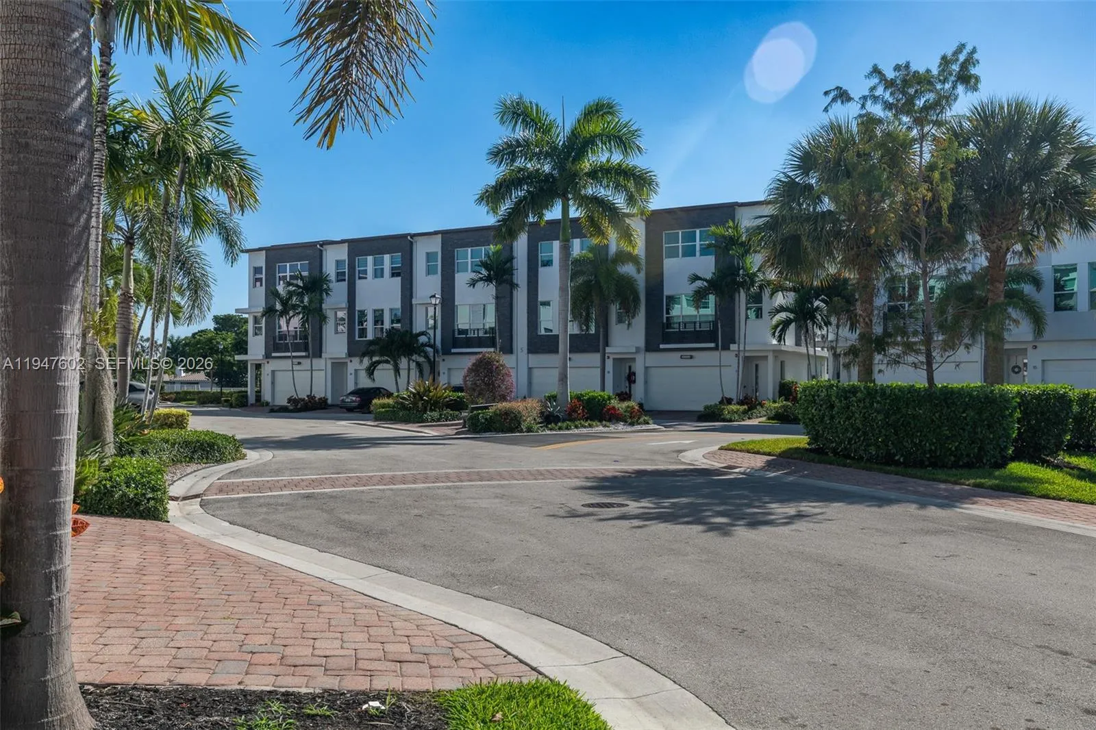 2900 Ne 12th Ter 33, Oakland Park, Florida 33334, Oakland Park, Florida 33334, 3 Bedrooms Bedrooms, ,2 BathroomsBathrooms,Residential,For Sale,2900 Ne 12th Ter 33, Oakland Park, Florida 33334,A11947602