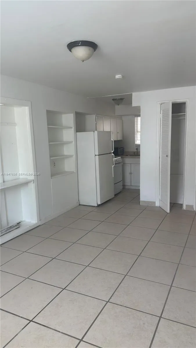 921 N 17th Ct 925, Hollywood, Florida 33020, Hollywood, Florida 33020, ,1 BathroomBathrooms,Residential Lease,For Rent,921 N 17th Ct 925, Hollywood, Florida 33020,A11947635
