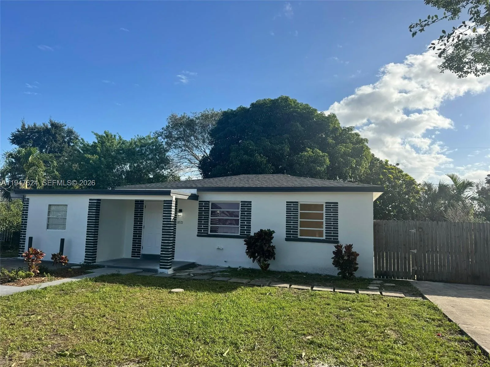 10521 Nw 35th Ct, Miami, Florida 33147, Miami, Florida 33147, 3 Bedrooms Bedrooms, ,2 BathroomsBathrooms,Residential,For Sale,10521 Nw 35th Ct, Miami, Florida 33147,A11947624
