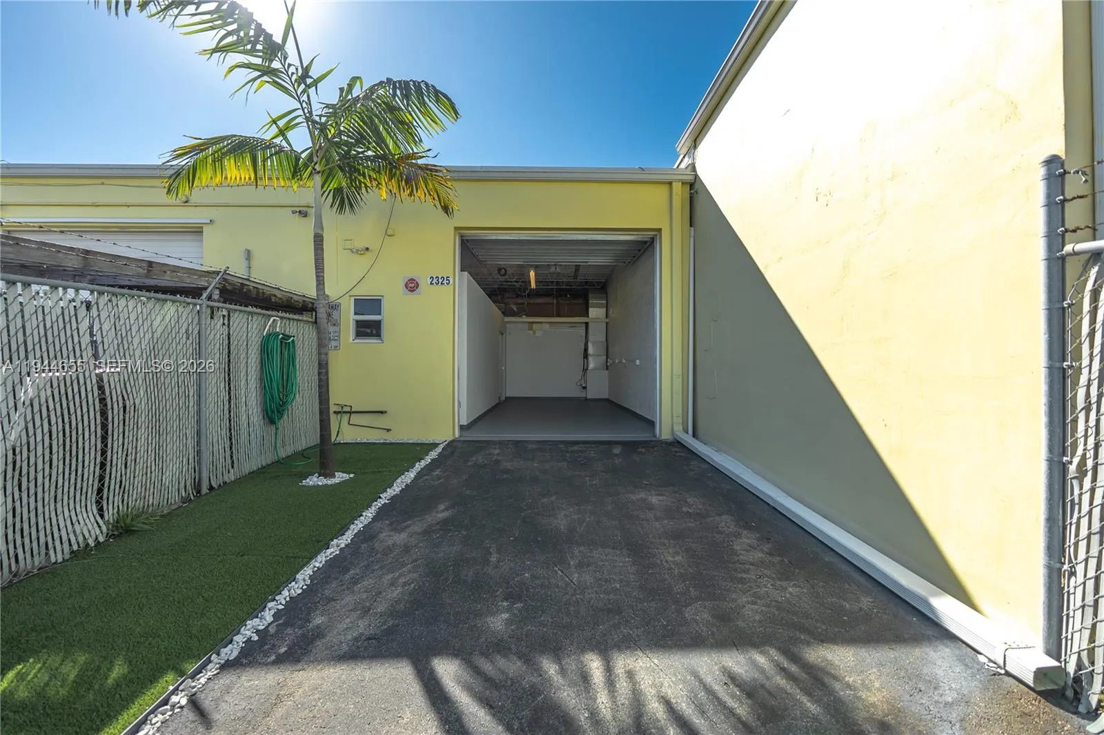 2325 Nw 30th St, Oakland Park, Florida 33311, Oakland Park, Florida 33311, ,Commercial Lease,For Rent,2325 Nw 30th St, Oakland Park, Florida 33311,A11944655