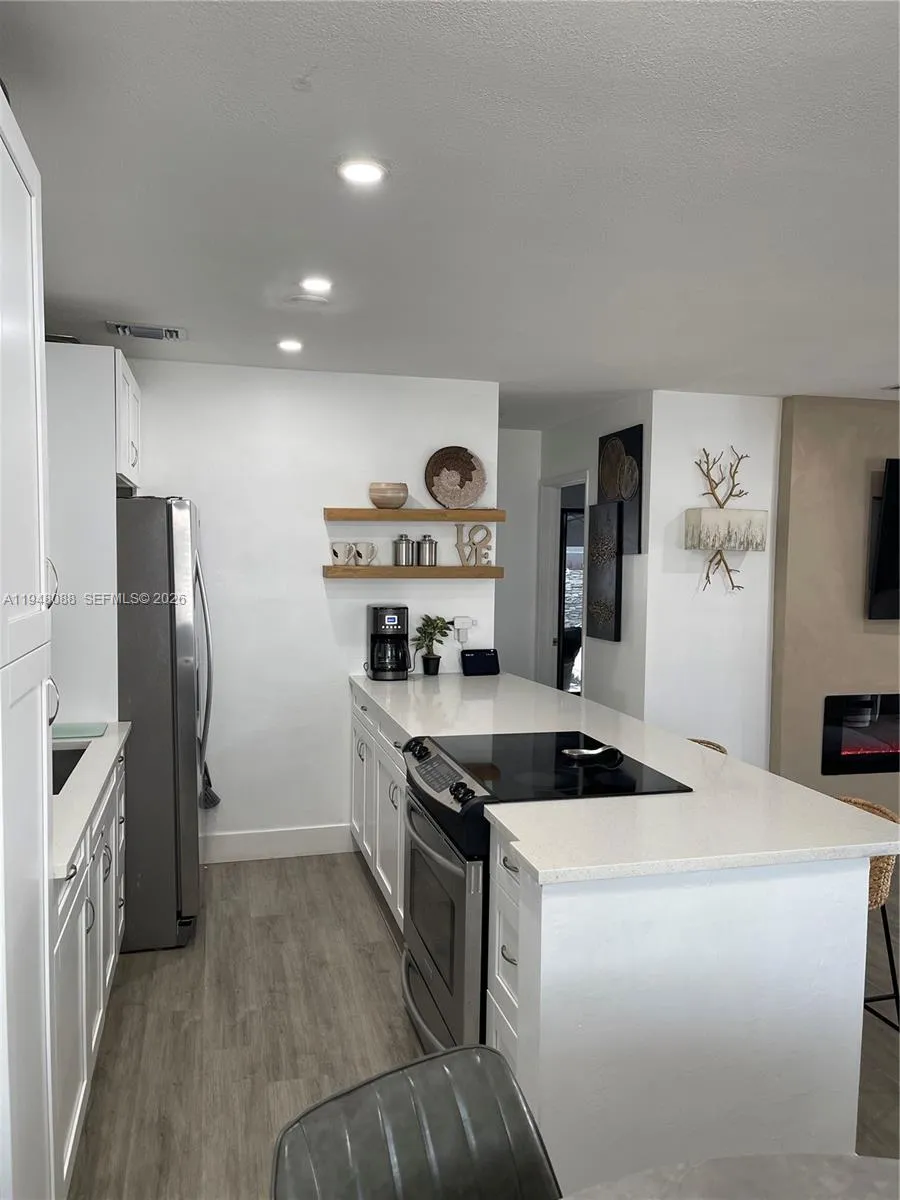 5821 Ne 18th Ave, Fort Lauderdale, Florida 33334, Fort Lauderdale, Florida 33334, ,Residential Income,For Sale,5821 Ne 18th Ave, Fort Lauderdale, Florida 33334,A11948088