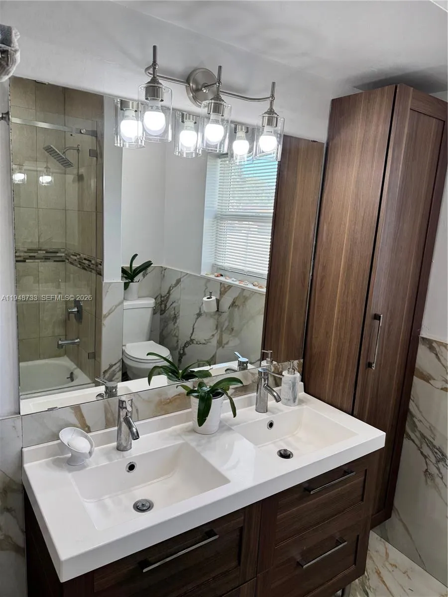 2614 Fillmore St, Hollywood, Florida 33020, Hollywood, Florida 33020, 3 Bedrooms Bedrooms, ,2 BathroomsBathrooms,Residential,For Sale,2614 Fillmore St, Hollywood, Florida 33020,A11948733