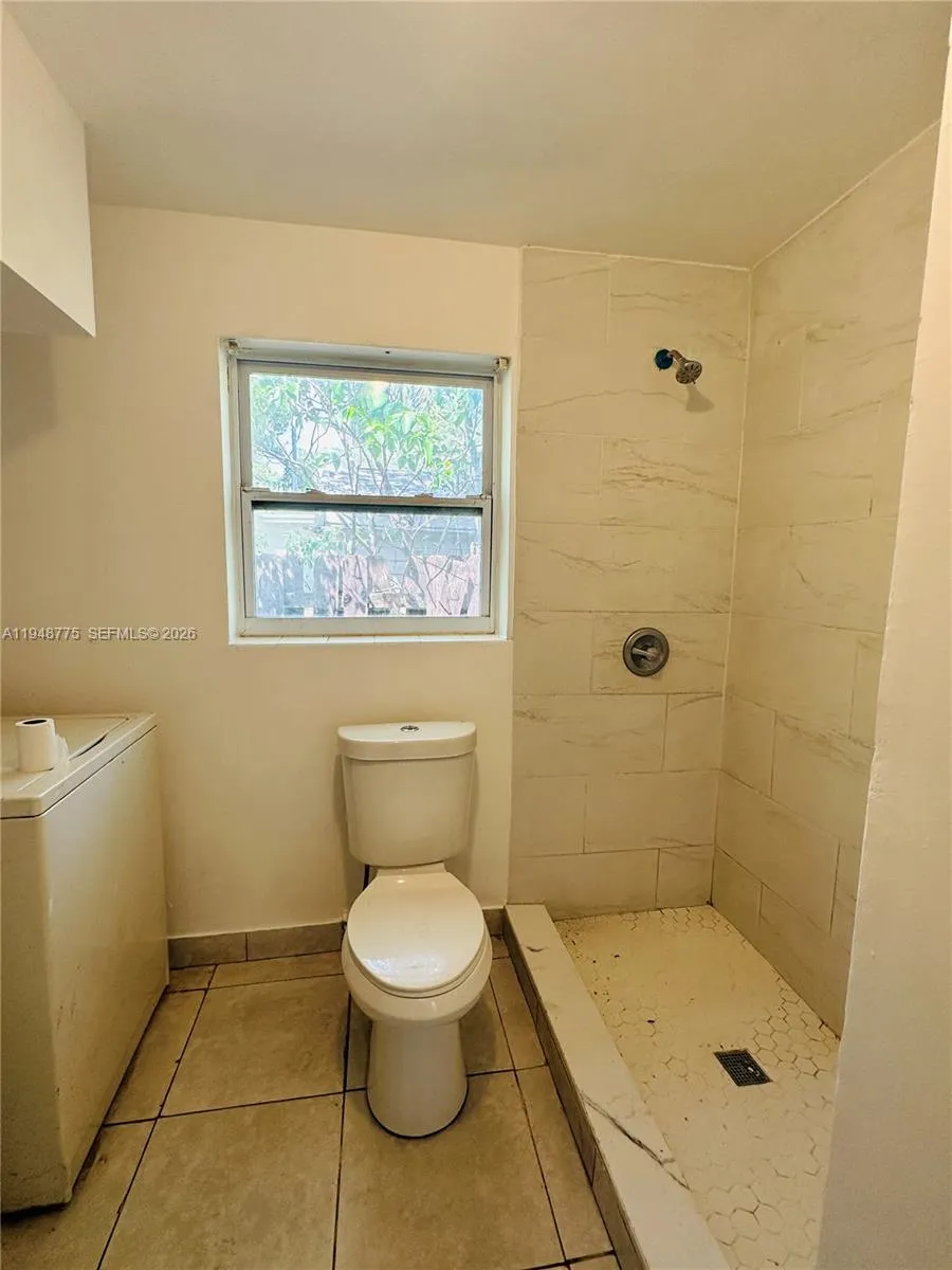 4548 Sw 33rd Ave House, Dania Beach, Florida 33312, Dania Beach, Florida 33312, 3 Bedrooms Bedrooms, ,2 BathroomsBathrooms,Residential Lease,For Rent,4548 Sw 33rd Ave House, Dania Beach, Florida 33312,A11948775
