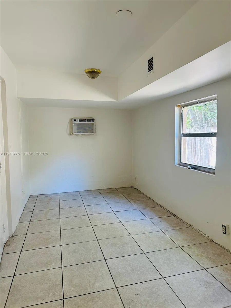 4548 Sw 33rd Ave House, Dania Beach, Florida 33312, Dania Beach, Florida 33312, 3 Bedrooms Bedrooms, ,2 BathroomsBathrooms,Residential Lease,For Rent,4548 Sw 33rd Ave House, Dania Beach, Florida 33312,A11948775