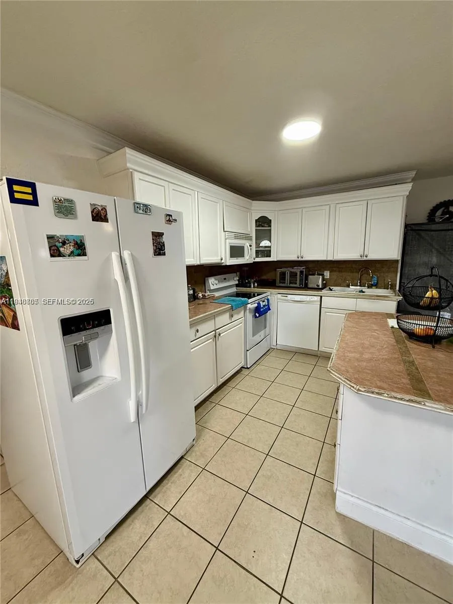 6433 Sw 22nd St, Miramar, Florida 33023, Miramar, Florida 33023, 3 Bedrooms Bedrooms, ,1 BathroomBathrooms,Residential,For Sale,6433 Sw 22nd St, Miramar, Florida 33023,A11948805