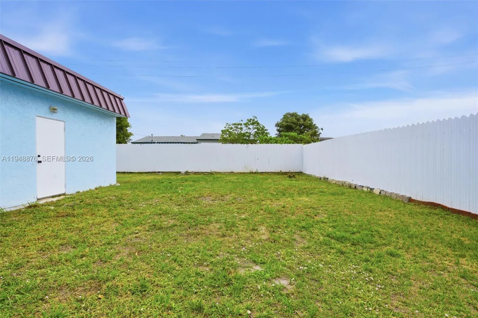 2280 Sw 43rd Ave 2, Fort Lauderdale, Florida 33317, Fort Lauderdale, Florida 33317, 2 Bedrooms Bedrooms, ,1 BathroomBathrooms,Residential Lease,For Rent,2280 Sw 43rd Ave 2, Fort Lauderdale, Florida 33317,A11948876