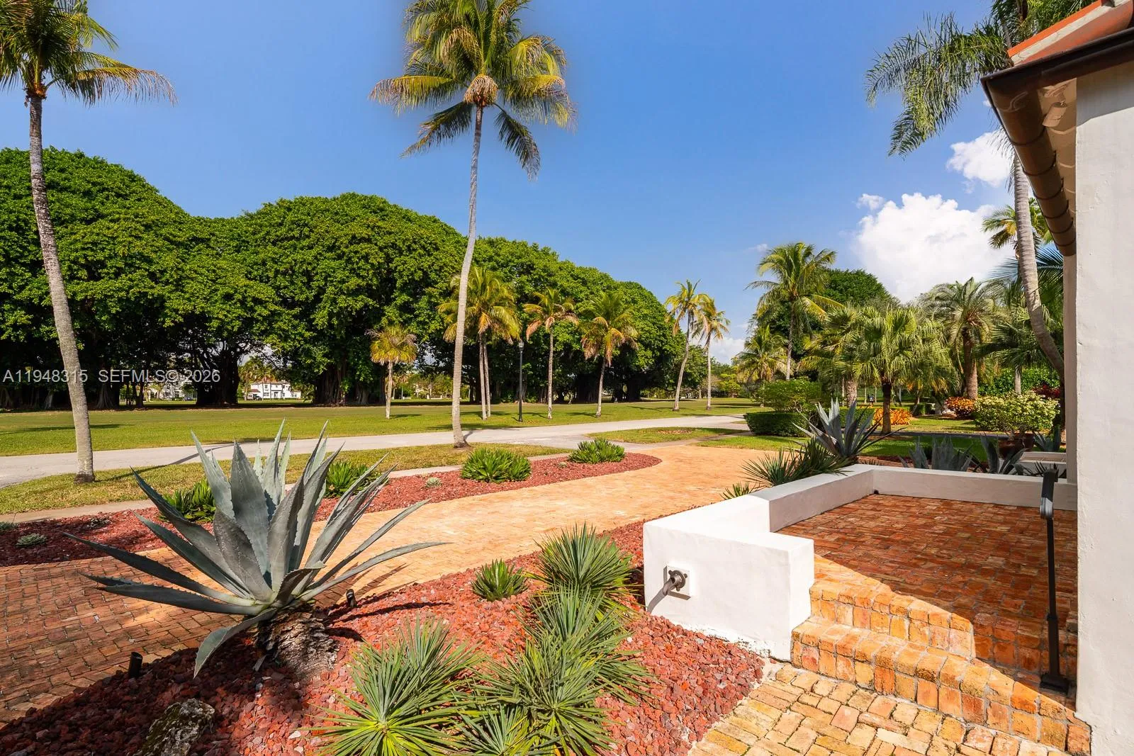 1234 S Greenway Dr, Coral Gables, Florida 33134, Coral Gables, Florida 33134, 4 Bedrooms Bedrooms, ,3 BathroomsBathrooms,Residential,For Sale,1234 S Greenway Dr, Coral Gables, Florida 33134,A11948315
